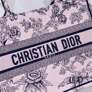 Christian Dior Book Tote Bag 36cm M1296 Dior Jardin Botanique Embroidery Canvas Fall/Winter 2022 Collection - Image 4