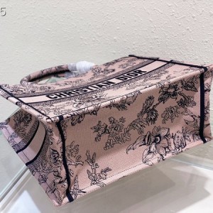 Christian Dior Book Tote Bag 36cm M1296 Dior Jardin Botanique Embroidery Canvas Fall/Winter 2022 Collection - Image 6