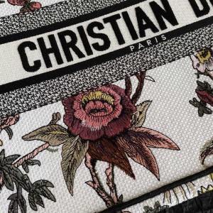 Christian Dior Book Tote Bag 36cm M1296 Dior Jardin Botanique Embroidery Canvas Spring/Summer 2023 Collection - Image 4