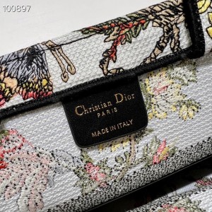 Christian Dior Book Tote Bag 36cm M1296 Dior Jardin Botanique Embroidery Canvas Spring/Summer 2023 Collection - Image 9
