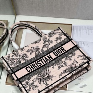 Christian Dior Book Tote Bag 36cm M1296 Dior Jardin Botanique Embroidery Canvas Spring/summer 2023 Collection - Image 6