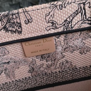 Christian Dior Book Tote Bag 36cm M1296 Dior Jardin Botanique Embroidery Canvas Spring/summer 2023 Collection - Image 8