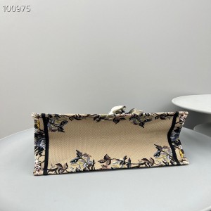 Christian Dior Book Tote Bag 36cm M1296 Jardin d'Hiver Embroidery Canvas Fall/Winter 2022 Collection - Image 6