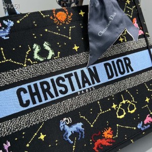 Christian Dior Book Tote Bag 36cm M1296 Lucky Dior Pixel Zodiac Embroidery Canvas Fall/Winter 2022 Collection - Image 5