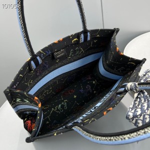 Christian Dior Book Tote Bag 36cm M1296 Lucky Dior Pixel Zodiac Embroidery Canvas Fall/Winter 2022 Collection - Image 7
