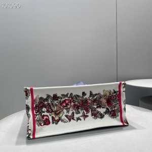 Christian Dior Book Tote Bag 36cm M1296 Lunar New Year Butterfly Embroidery Canvas Fall/Winter 2022 Collection - Image 7