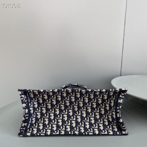 Christian Dior Book Tote Bag 36cm M1296 Oblique Embroidered Canvas Fall/Winter 2022 Collection - Image 5