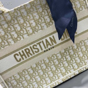 Christian Dior Book Tote Bag 36cm M1296 Oblique Embroidered Canvas Fall/Winter 2022 Collection - Image 5