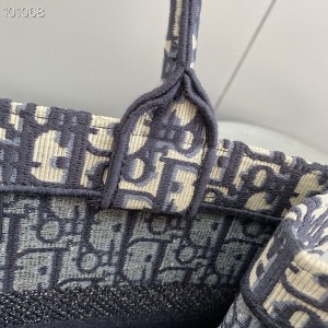 Christian Dior Book Tote Bag 36cm M1296 Oblique Embroidered Canvas Fall/Winter 2022 Collection - Image 7