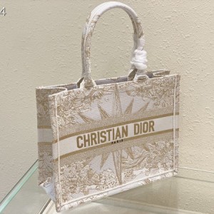 Christian Dior Book Tote Bag 36cm M1296 Rêve d'Infini Embroidery Canvas Spring/Summer 2023 Collection - Image 3