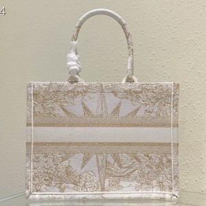 Christian Dior Book Tote Bag 36cm M1296 Rêve d'Infini Embroidery Canvas Spring/Summer 2023 Collection - Image 4