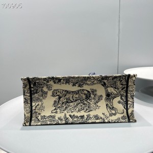 Christian Dior Book Tote Bag 36cm M1296 Toile De Jouy Embroidery Canvas Spring/Summer 2023 Collection - Image 7