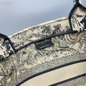 Christian Dior Book Tote Bag 36cm M1296 Toile De Jouy Embroidery Canvas Spring/Summer 2023 Collection - Image 8