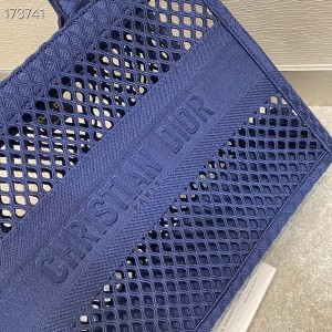 Christian Dior Book Tote Bag 36cm Mesh Embroidery Canvas Spring/Summer 2021 Collection - Image 7