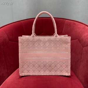 Christian Dior Book Tote Bag 38cm Embroidery Canvas Spring/Summer 2021 Collection - Image 3