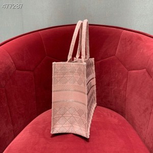 Christian Dior Book Tote Bag 38cm Embroidery Canvas Spring/Summer 2021 Collection - Image 4