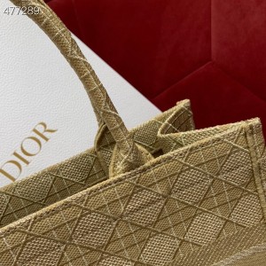 Christian Dior Book Tote Bag 38cm Embroidery Canvas Spring/Summer 2021 Collection - Image 7