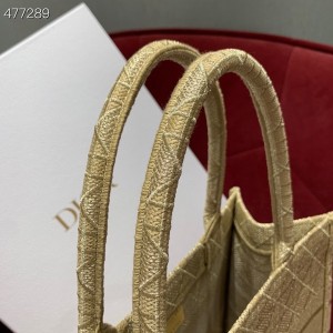 Christian Dior Book Tote Bag 38cm Embroidery Canvas Spring/Summer 2021 Collection - Image 8