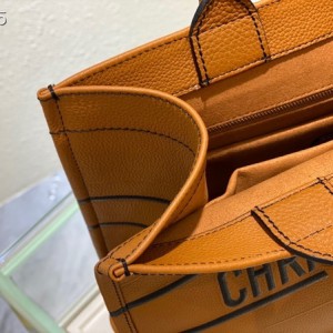 Christian Dior Book Tote Bag 42cm 1286 Calfskin Leather Embroidered Canvas Fall/Winter 2022 Collection - Image 8
