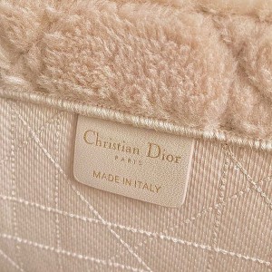 Christian Dior Book Tote Bag 42cm 1286 Cannage Shearling Embroidered Canvas Fall/Winter 2022 Collection - Image 8