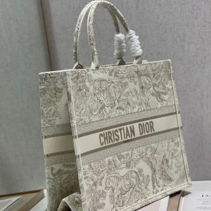 Christian Dior Book Tote Bag 42cm 1286 Chinese New Year Toile De Jouy Embroidered Canvas Fall/Winter 2022 Collection - Image 5