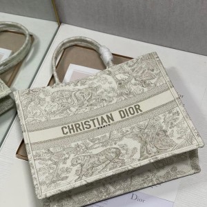 Christian Dior Book Tote Bag 42cm 1286 Chinese New Year Toile De Jouy Embroidered Canvas Fall/Winter 2022 Collection - Image 6