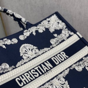 Christian Dior Book Tote Bag 42cm 1286 Toile de Jouy Zodiac Embroidery Canvas Fall/Winter 2022 Collection - Image 7