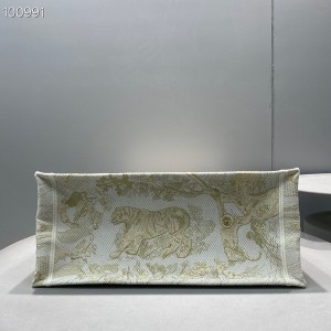 Christian Dior Book Tote Bag 42cm M1286 Toile De Jouy Embroidery Canvas Fall/Winter 2022 Collection - Image 4