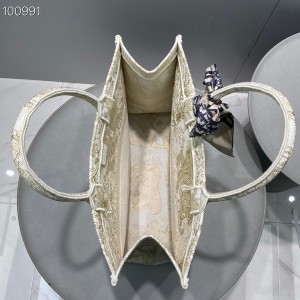 Christian Dior Book Tote Bag 42cm M1286 Toile De Jouy Embroidery Canvas Fall/Winter 2022 Collection - Image 8