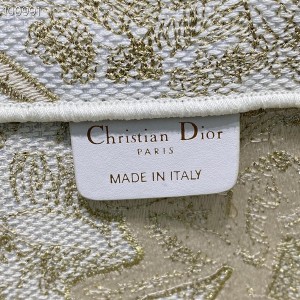 Christian Dior Book Tote Bag 42cm M1286 Toile De Jouy Embroidery Canvas Fall/Winter 2022 Collection - Image 9