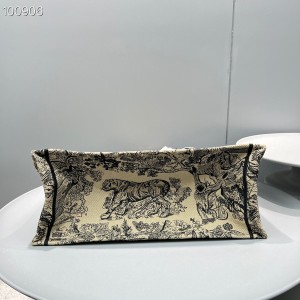 Christian Dior Book Tote Bag 42cm M1286 Toile De Jouy Embroidery Canvas Spring/Summer 2023 Collection - Image 5