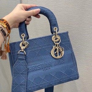Christian Dior D-Lite Lady Dior Bag 24cm Embroidered Canvas Gold Hardware Fall/Winter 2020 Collection - Image 1