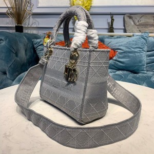 Christian Dior D-Lite Lady Dior Bag 24cm Gold Hardware Spring/Summer 2020 Collection - Image 4