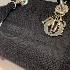 Christian Dior D-Lite Lady Dior Bag 24cm Gold Hardware Spring/Summer 2020 Collection - Image 7