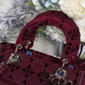 Christian Dior D-Lite Lady Dior Bag 24cm Velvet Embroidered Canvas Gold Hardware Fall/Winter 2020 Collection - Image 9