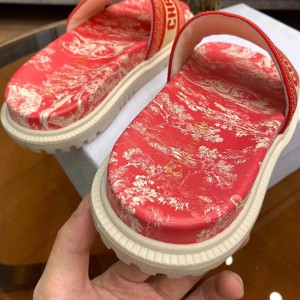 Christian Dior DWAY Toile de Jouy Reverse Embroidered Slide Sandals Calfskin Leather Spring/Summer 2021 Collection - Image 8
