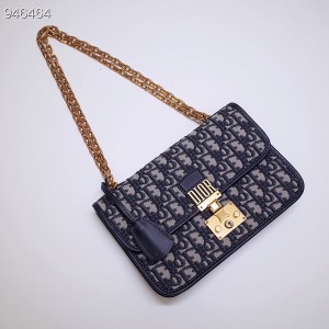 Christian Dior DiorAddict Bag 24cm 5585 Oblique Canvas Spring/Summer 2022 Collection - Image 3