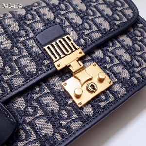 Christian Dior DiorAddict Bag 24cm 5585 Oblique Canvas Spring/Summer 2022 Collection - Image 5