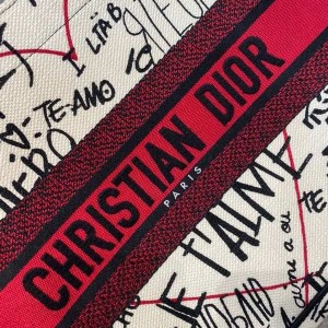 Christian Dior Dioramour Book Tote Bag 35cm Embroidered Canvas Fall/Winter 2020 Collection - Image 8