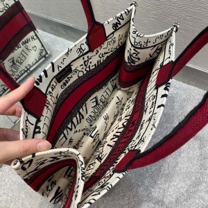 Christian Dior Dioramour Book Tote Bag 35cm Embroidered Canvas Fall/Winter 2020 Collection - Image 9