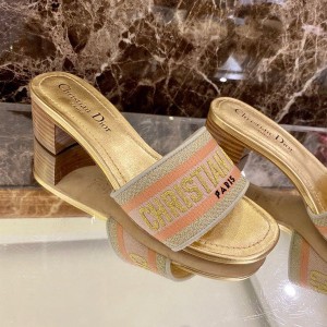 Christian Dior Dway Mules in Embroidered Cotton Calfskin Leather Spring/Summer 2020 Collection - Image 5