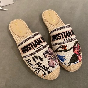 Christian Dior Floral Espadrill Mules Calfskin Leather Spring/Summer 2020 Collection - Image 5