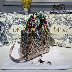 Christian Dior Lady Dior Bag 20cm Gold Hardware Lambskin Leather Spring/Summer 2020 Collection - Image 3
