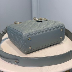Christian Dior Lady Dior Bag 20cm Gold Hardware Lambskin Leather Spring/Summer 2020 Collection - Image 4