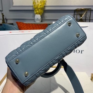 Christian Dior Lady Dior Bag 20cm Gold Hardware Lambskin Leather Spring/Summer 2020 Collection - Image 4