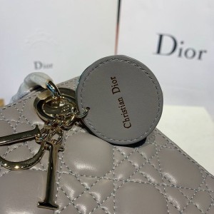 Christian Dior Lady Dior Bag 20cm Gold Hardware Lambskin Leather Spring/Summer 2020 Collection - Image 4