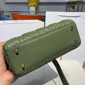 Christian Dior Lady Dior Bag 20cm Gold Hardware Lambskin Leather Spring/Summer 2020 Collection - Image 6