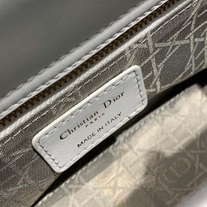 Christian Dior Lady Dior Bag 20cm Gold Hardware Lambskin Leather Spring/Summer 2020 Collection - Image 8