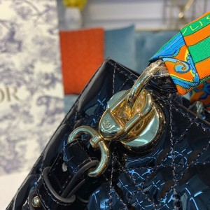 Christian Dior Lady Dior Bag 20cm Gold Hardware Patent Leather Spring/Summer 2020 Collection - Image 5