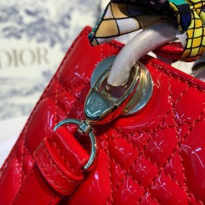Christian Dior Lady Dior Bag 20cm Gold Hardware Patent Leather Spring/Summer 2020 Collection - Image 6